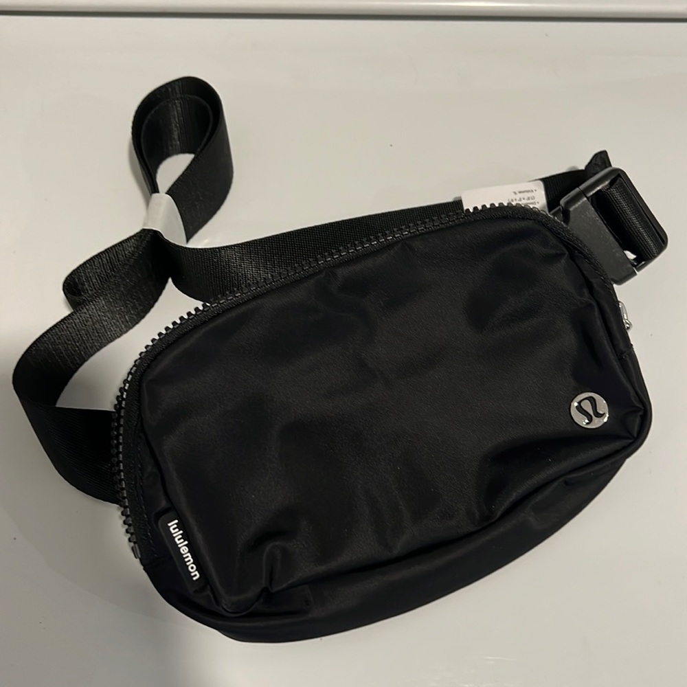 Brand new tags on Fanny pack send offers